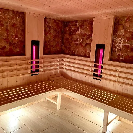 Gwarek Centrum Wypoczynkowe 3*