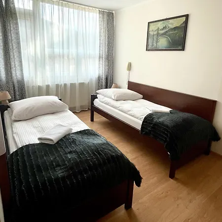 Gwarek Centrum Wypoczynkowe 3*