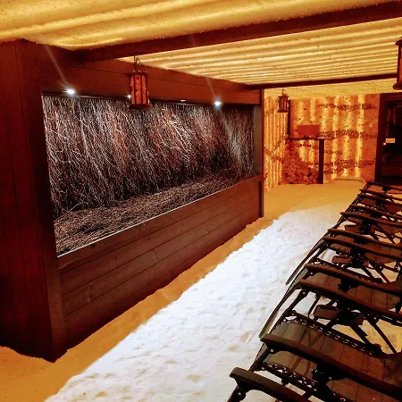 Gwarek Centrum Wypoczynkowe 리조트 3*